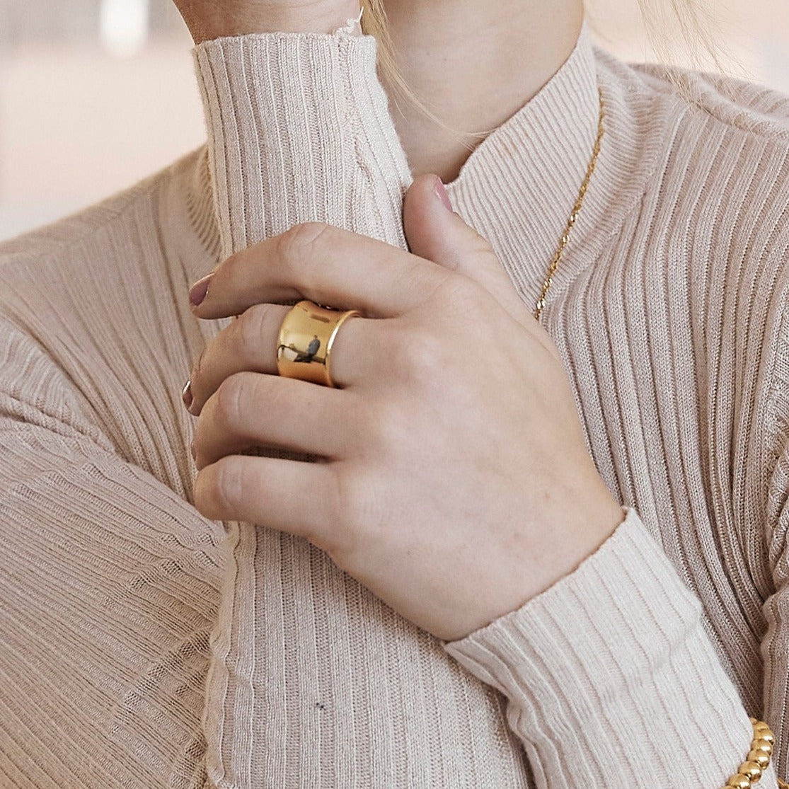 Jonna Statement Ring (Gold & Silver)